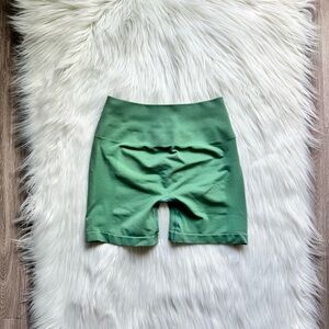 Alphalete Women's Amplify Shorts